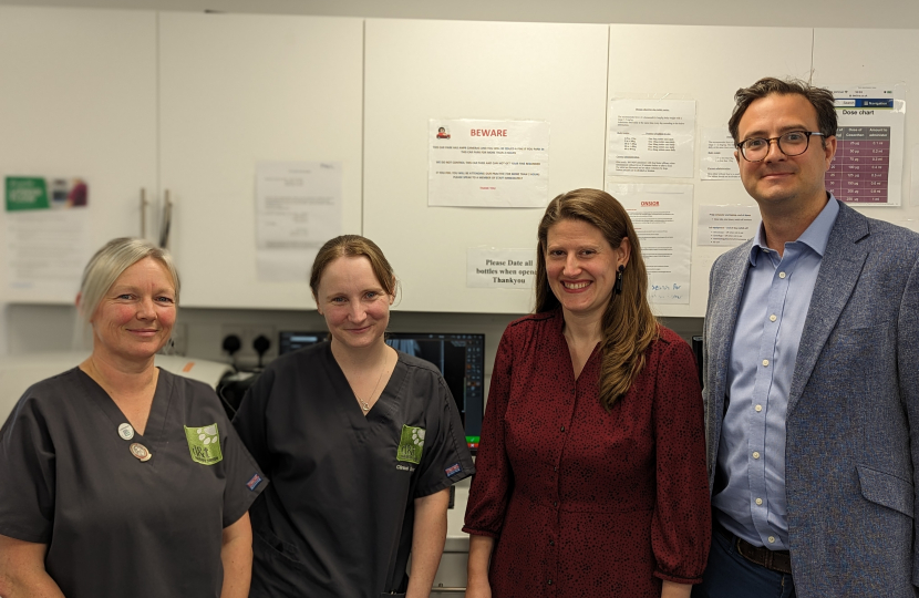 Theo Clarke MP praises vet practice after behind-the-scenes tour